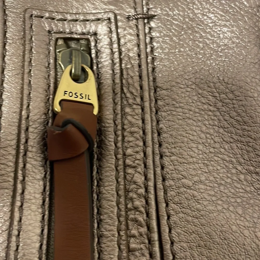 Fossil Morgan Metallic Leather‎ Traveler Handbag